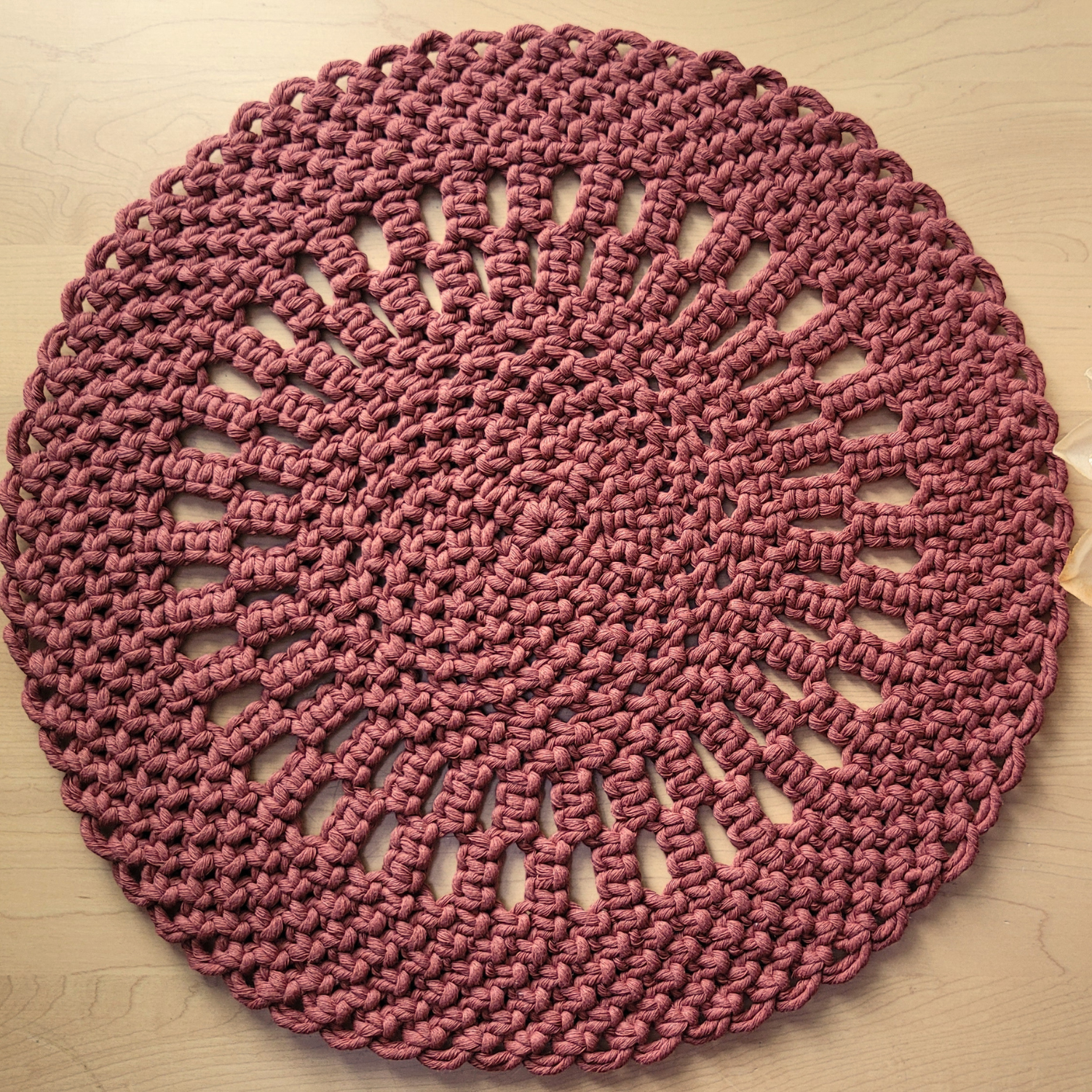 Macrame Round Placemat with Square Knots PDF Pattern