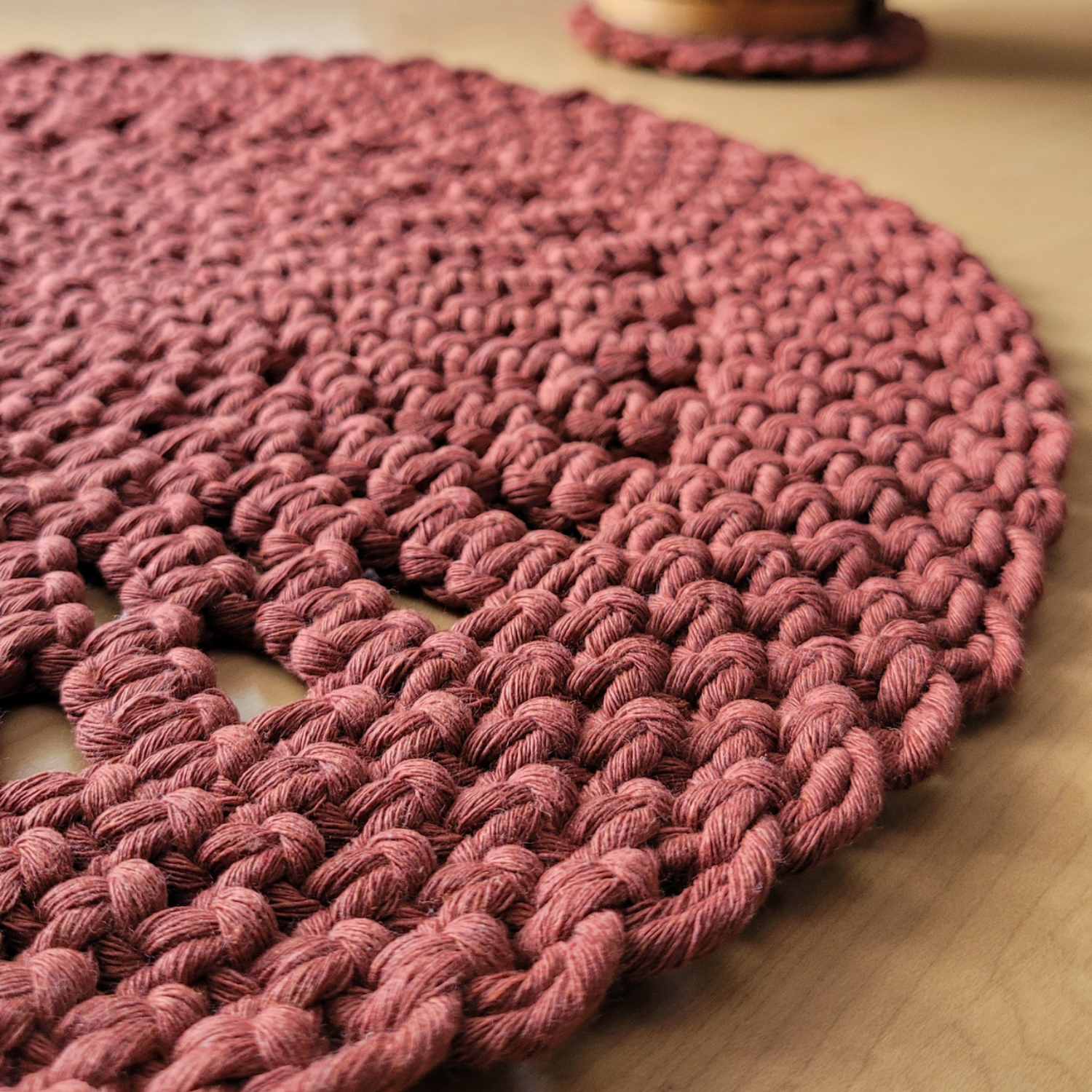 Macrame Round Placemat with Square Knots PDF Pattern